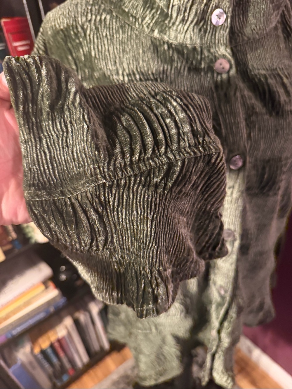 Habitat size XL Olive Green Crinkled / textured velvet button up top
